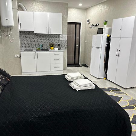 Kuznechnaya Street Apartment คาร์คิฟ ภายนอก รูปภาพ