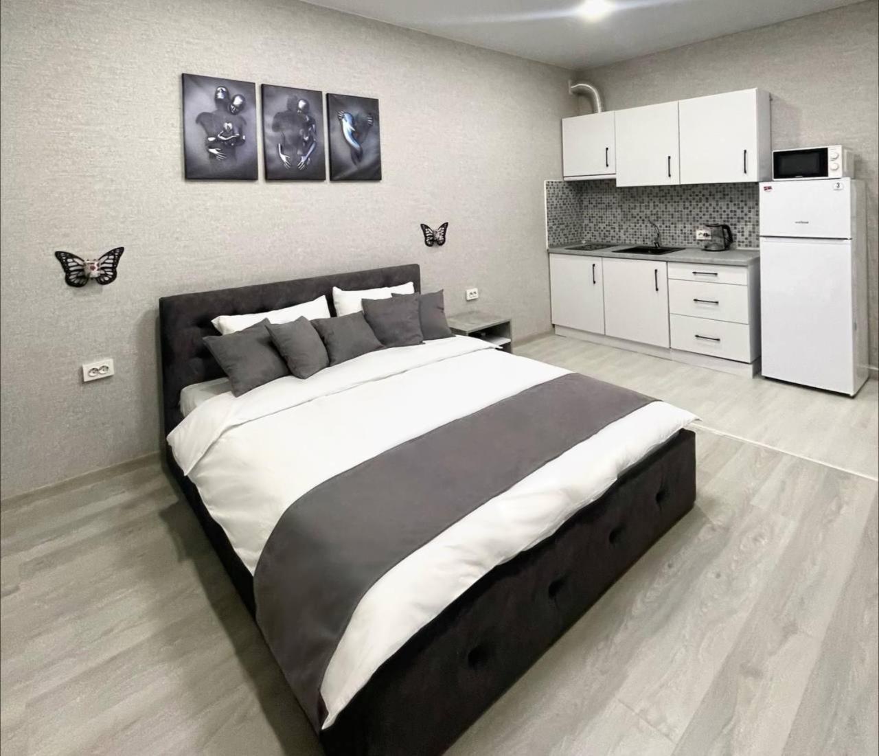 Kuznechnaya Street Apartment คาร์คิฟ ภายนอก รูปภาพ