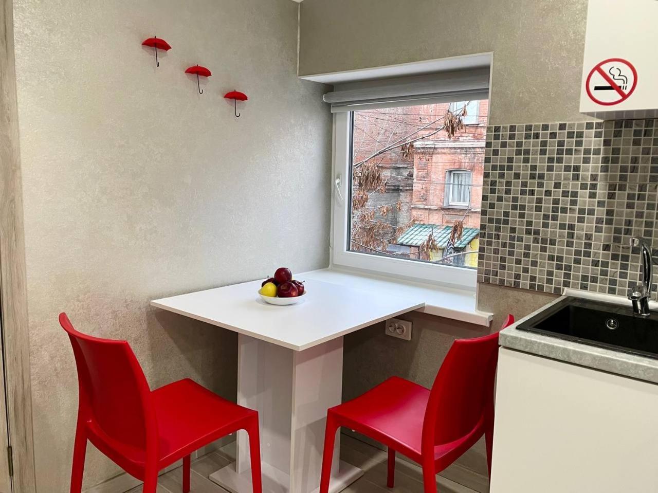 Kuznechnaya Street Apartment คาร์คิฟ ภายนอก รูปภาพ