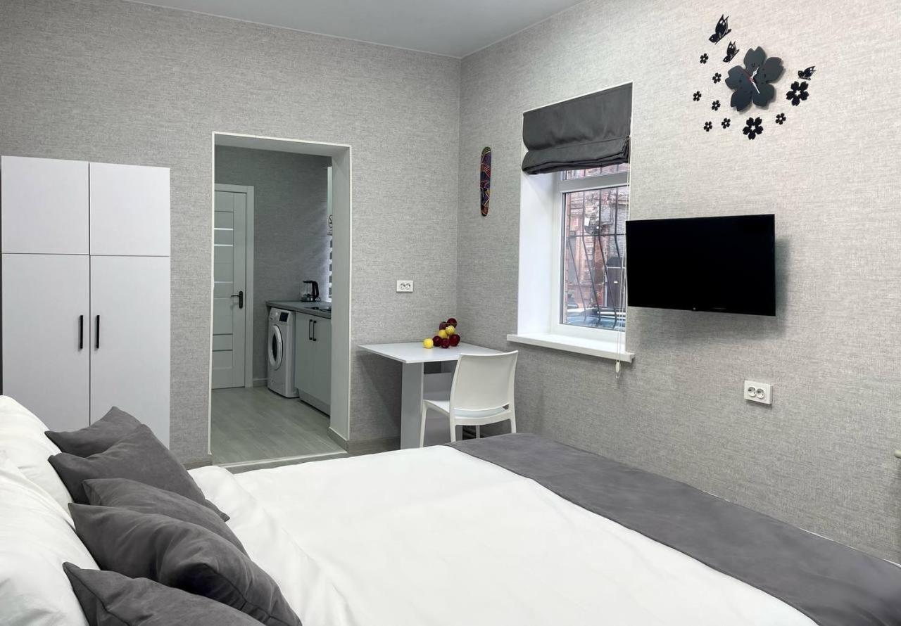 Kuznechnaya Street Apartment คาร์คิฟ ภายนอก รูปภาพ