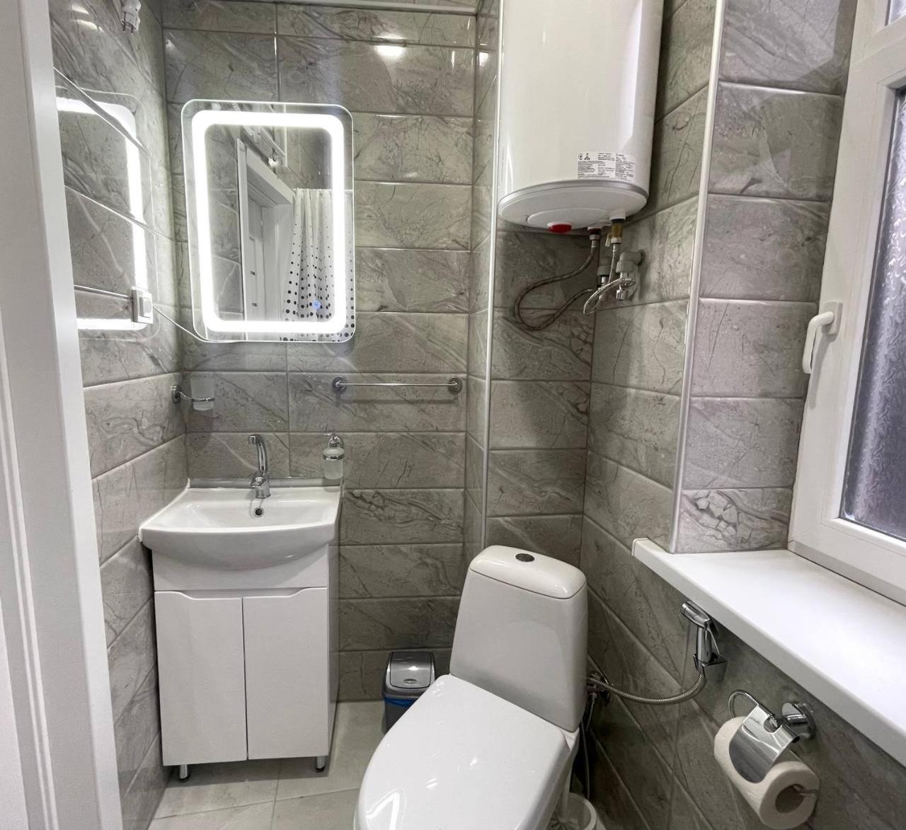 Kuznechnaya Street Apartment คาร์คิฟ ภายนอก รูปภาพ