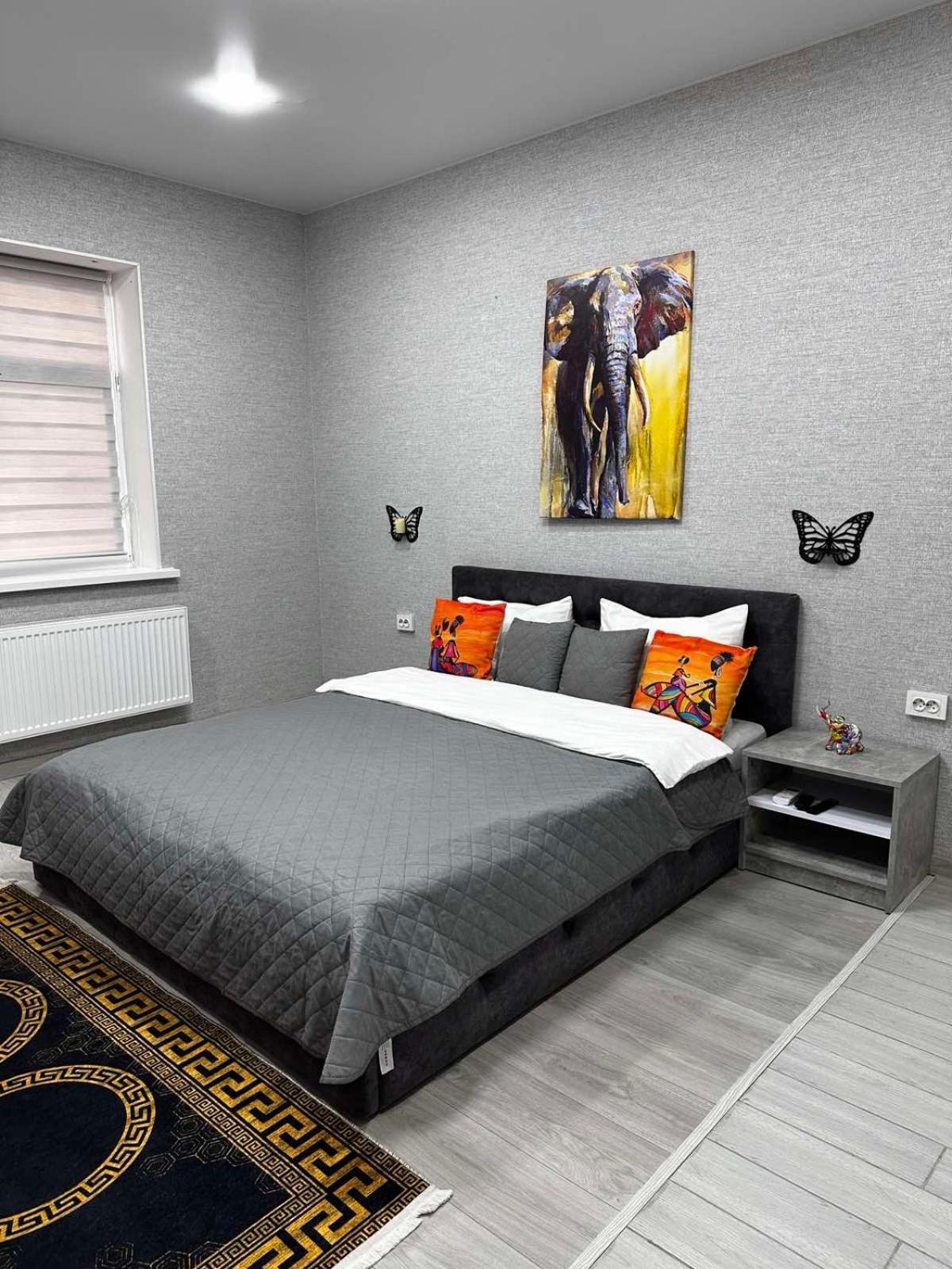 Kuznechnaya Street Apartment คาร์คิฟ ภายนอก รูปภาพ